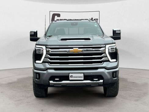 Used 2024 Chevrolet Silverado 2500 High Country w/ Technology Package image 8