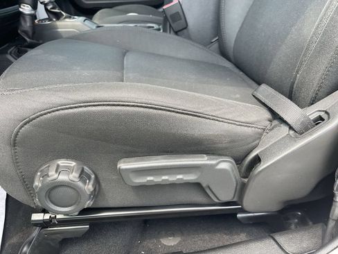 Used 2019 Jeep Wrangler Unlimited Sport S AWD/4WD image 12