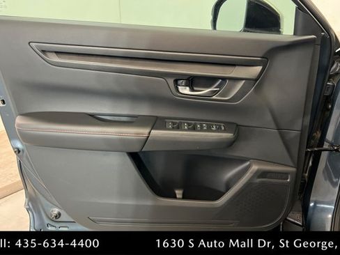 Used 2025 Honda CR-V Sport image 14