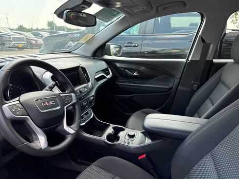 Used 2024 GMC Terrain SLE w/ Driver Convenience Package AWD/4WD image 4