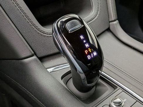 Certified 2023 Cadillac XT5 Premium Luxury w/ LPO, Floor Liner Package image 17