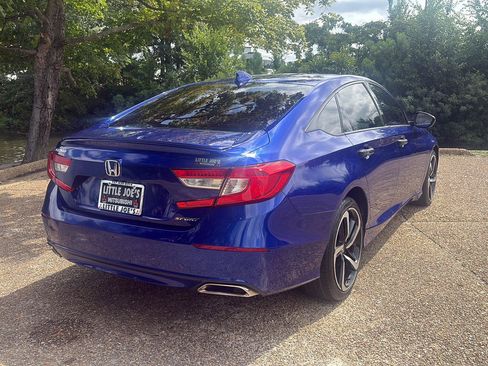 Used 2020 Honda Accord Sport image 4