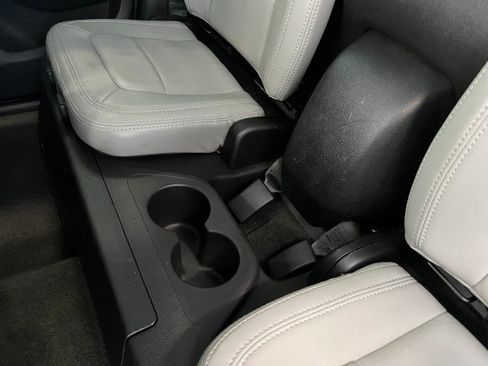 Used 2016 Chevrolet Colorado LT w/ LT Convenience Package RWD image 38