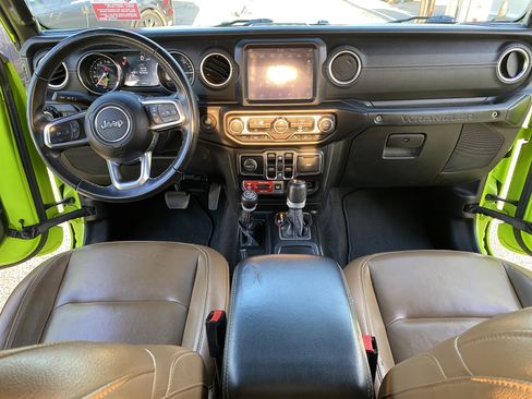 Used 2021 Jeep Wrangler Unlimited Rubicon w/ Safety Group image 28