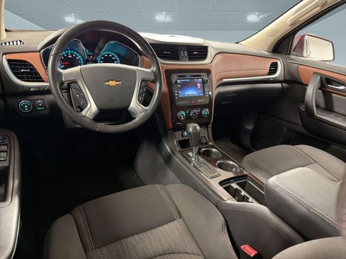 Used 2015 Chevrolet Traverse LT FWD image 28