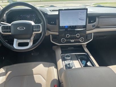 Used 2024 Ford Expedition Limited