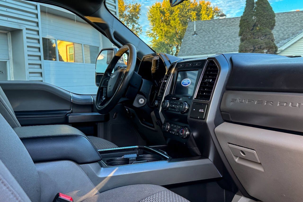 Used 2020 Ford F350 XLT w/ XLT Premium Package AWD/4WD image 15