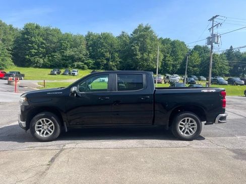 Used 2021 Chevrolet Silverado 1500 LT AWD/4WD image 9