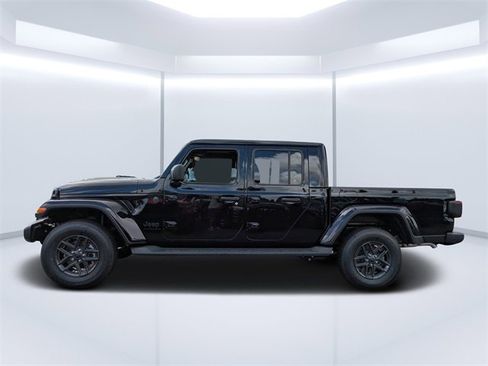 New 2025 Jeep Gladiator Sport image 6