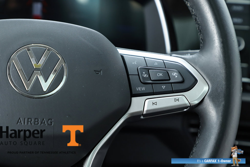 Used 2024 Volkswagen Jetta SE w/ Panoramic Sunroof Package FWD image 22