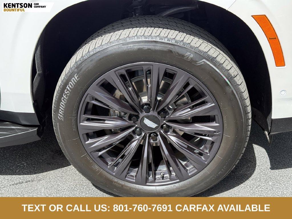 Used 2025 Cadillac Escalade ESV Sport w/ LPO, ONYX Package AWD/4WD image 13