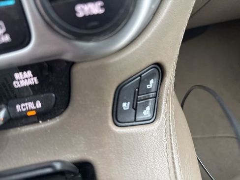 Used 2020 GMC Yukon SLT w/ Open Road Package image 9