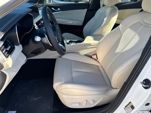 New 2026 Genesis G70 2.5T image 9