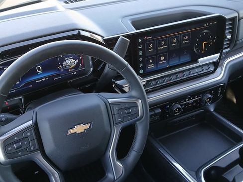 Used 2025 Chevrolet Silverado 3500 LTZ w/ LTZ Plus Package image 26