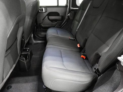 Certified 2022 Jeep Wrangler Unlimited Sport image 15