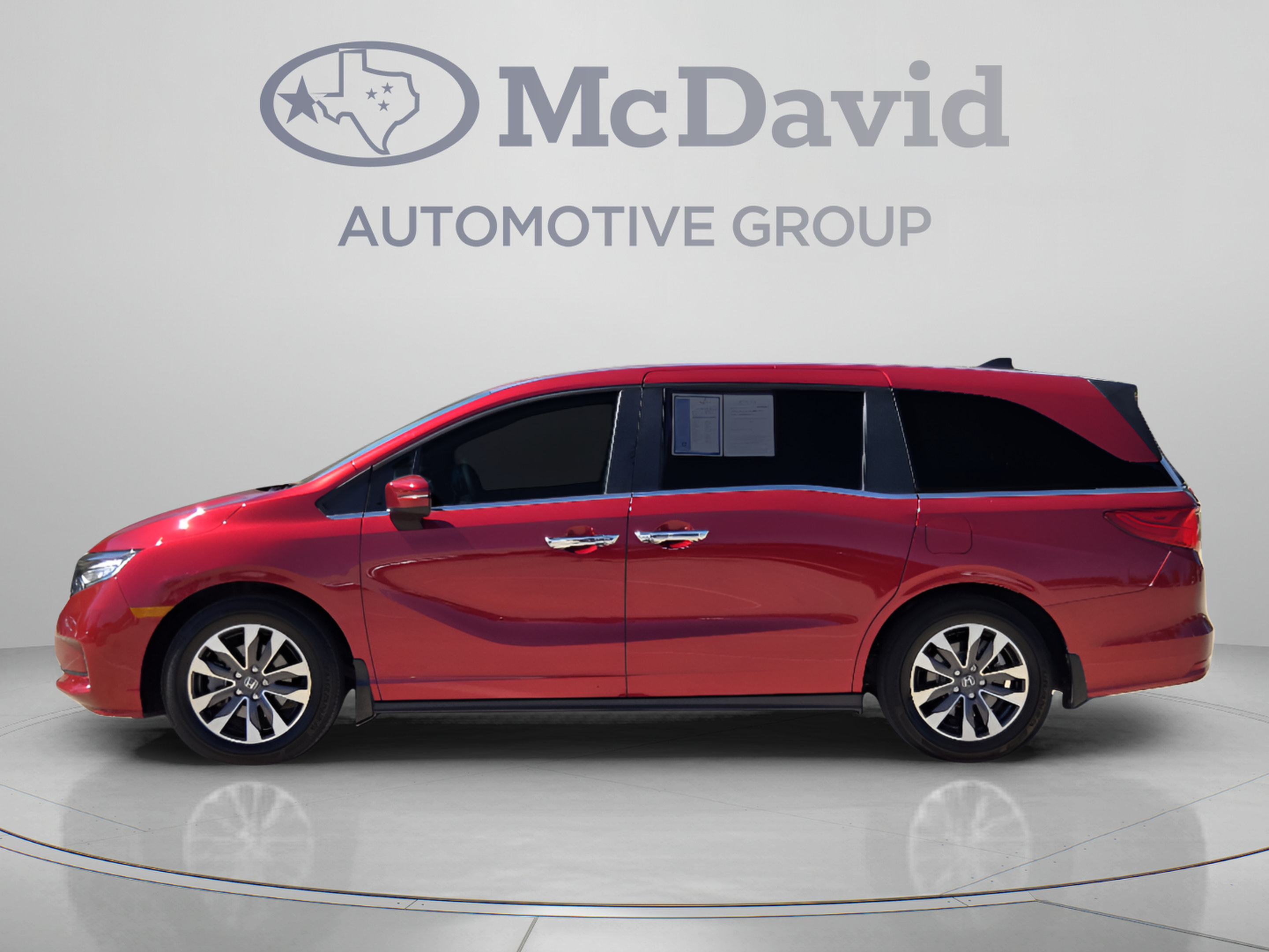 Used 2024 Honda Odyssey EX-L image 2