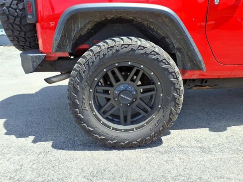 Used 2013 Jeep Wrangler Rubicon w/ Dual Top Group AWD/4WD image 5