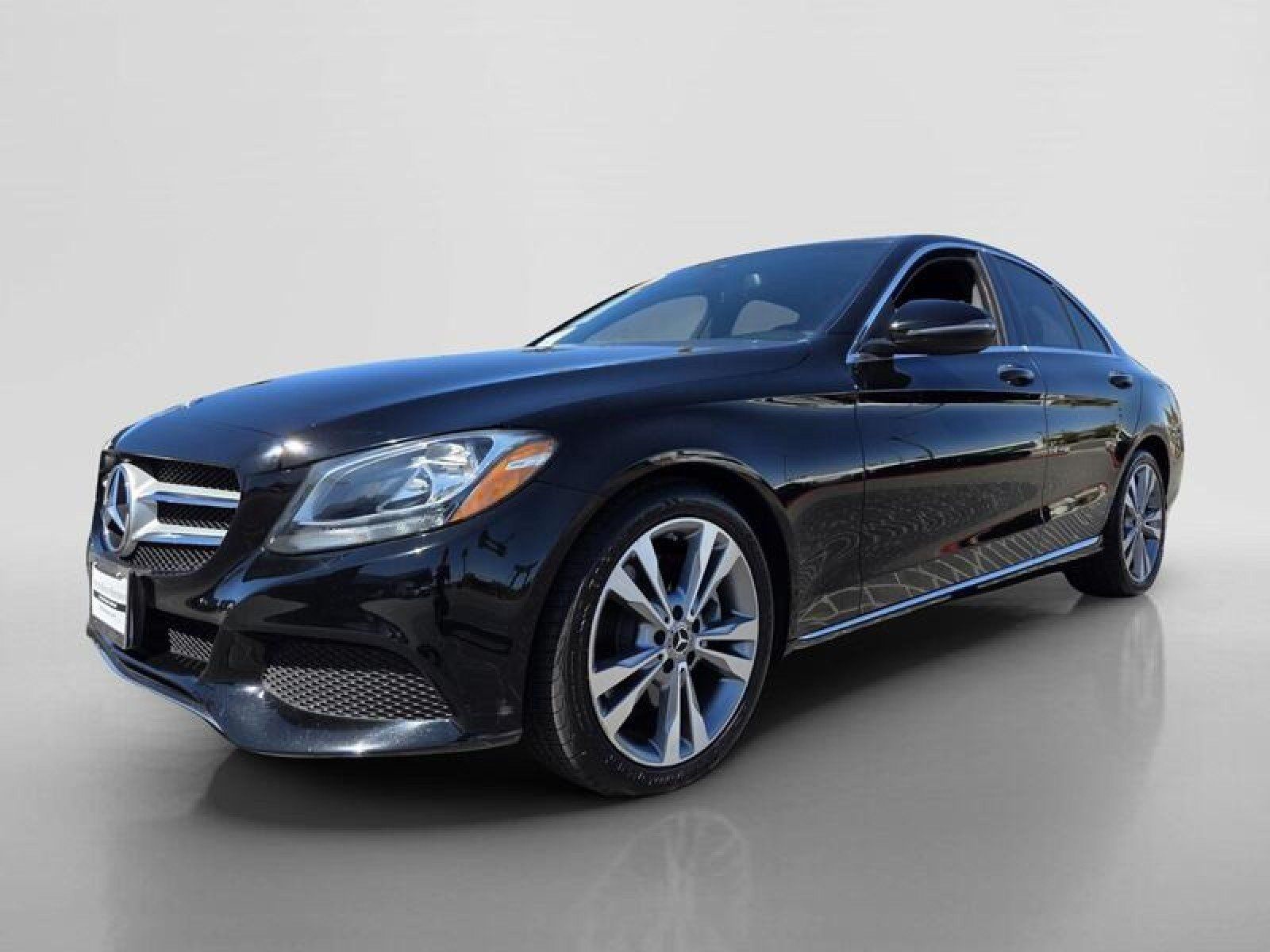Used 2018 Mercedes-Benz C 300 Sedan image 8