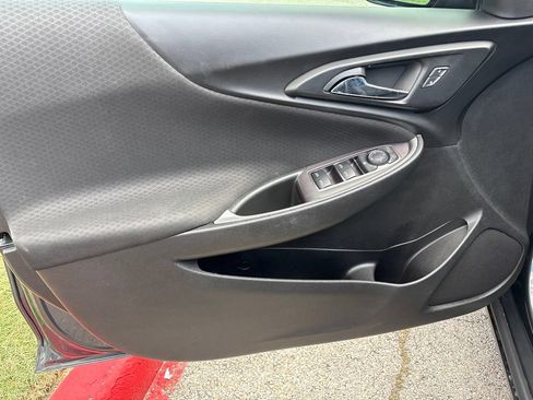 Used 2018 Chevrolet Malibu LS w/ LPO, Convenience Package 1 FWD image 11