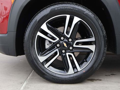 Used 2024 Chevrolet TrailBlazer LT w/ Convenience Package image 5
