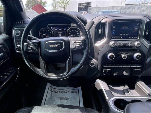 Used 2021 GMC Sierra 1500 AT4 w/ AT4 Value Package AWD/4WD image 5