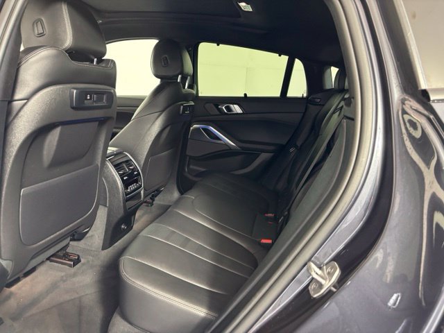 Used 2021 BMW X6 xDrive40i w/ Executive Package AWD/4WD image 14