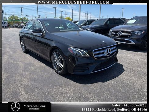 Used 2017 Mercedes-Benz E 300 image 3