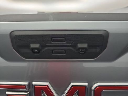 Used 2025 GMC Sierra 1500 SLT image 49