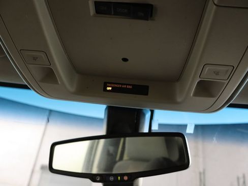 Used 2019 Chevrolet Tahoe 4WD image 18