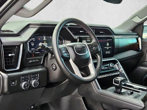 Used 2025 GMC Sierra 1500 Denali w/ Denali Reserve Package AWD/4WD image 12