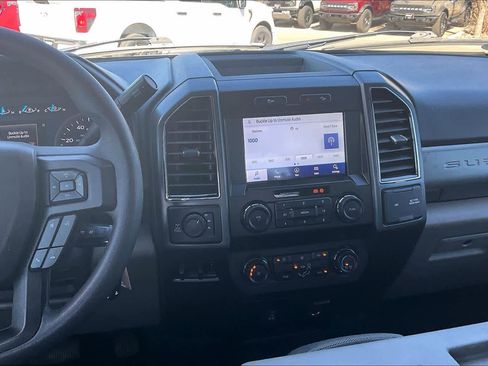 Used 2022 Ford F250 XLT w/ XLT Premium Package image 6