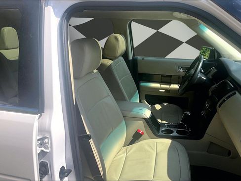 Used 2019 Ford Flex SEL w/ Equipment Group 202A AWD/4WD image 7
