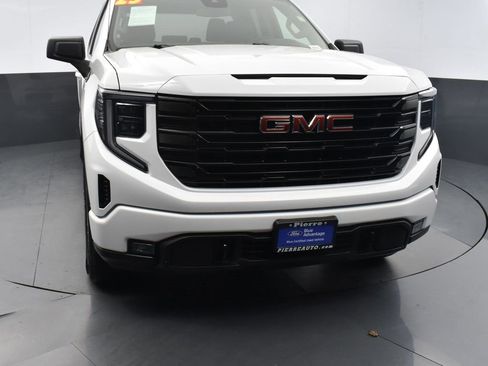 Used 2023 GMC Sierra 1500 Elevation image 21