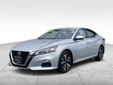 Used 2022 Nissan Altima 2.5 SV w/ SV Premium Package image 2