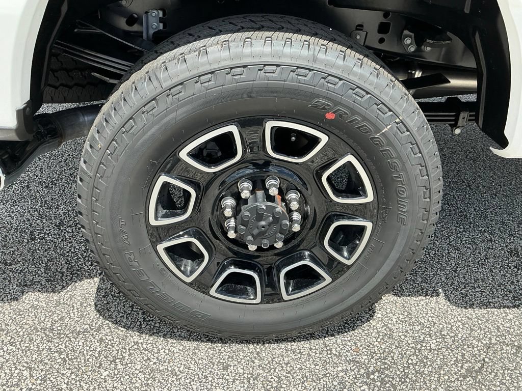 New 2026 Ford F350 Platinum w/ FX4 Off-Road Package AWD/4WD image 20