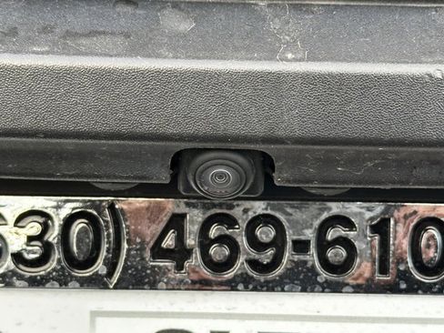 Used 2022 Nissan Pathfinder SV image 15