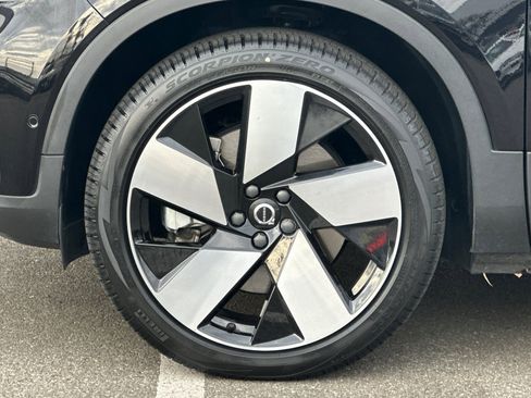Used 2023 Volvo XC40 Recharge Ultimate w/ Protection Package Premier image 32