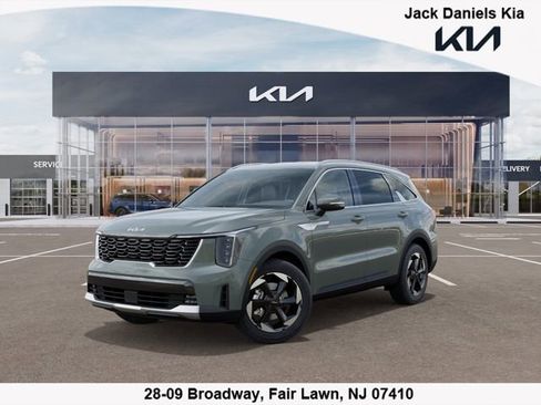 Certified 2025 Kia Sorento EX AWD/4WD image 1