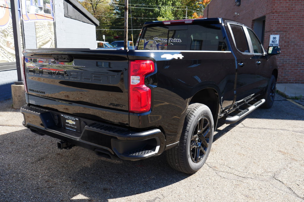 New 2026 Chevrolet Silverado 1500 RST w/ Dark Appearance Package AWD/4WD image 4