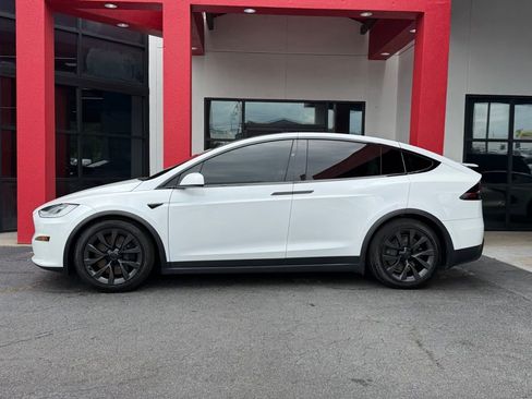 Used 2023 Tesla Model X AWD/4WD image 6