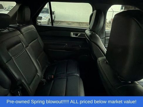 Used 2020 Ford Explorer XLT w/ Equipment Group 202A AWD/4WD image 15