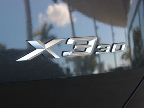 Certified 2025 BMW X3 xDrive30i w/ Premium Package image 21