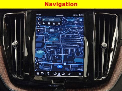 Used 2023 Volvo XC60 B6 Ultimate w/ Protection Package Premier image 18