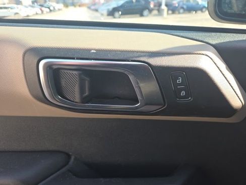Used 2025 Ford Bronco Big Bend image 18
