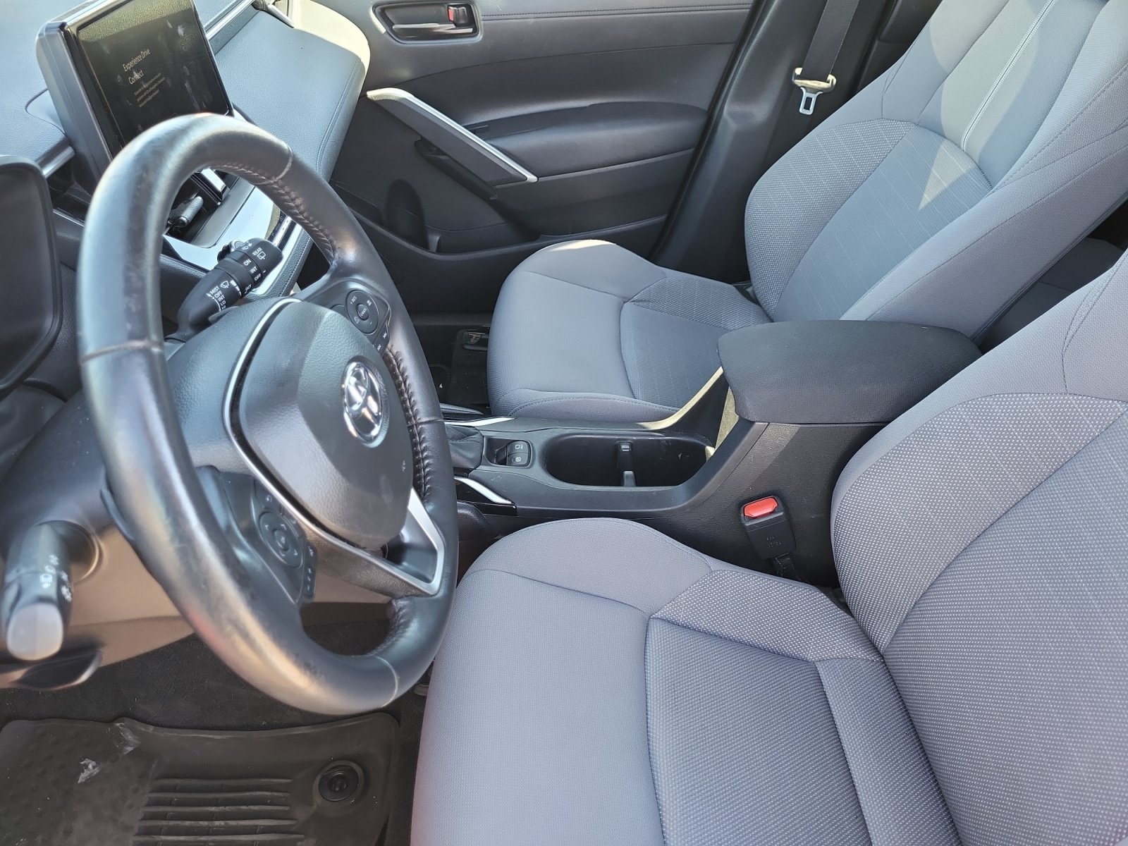 Used 2024 Toyota Corolla Cross AWD Hybrid image 21