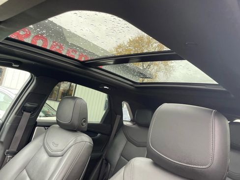 Used 2020 Cadillac XT5 Premium Luxury w/ LPO, Floor Liner Package image 19