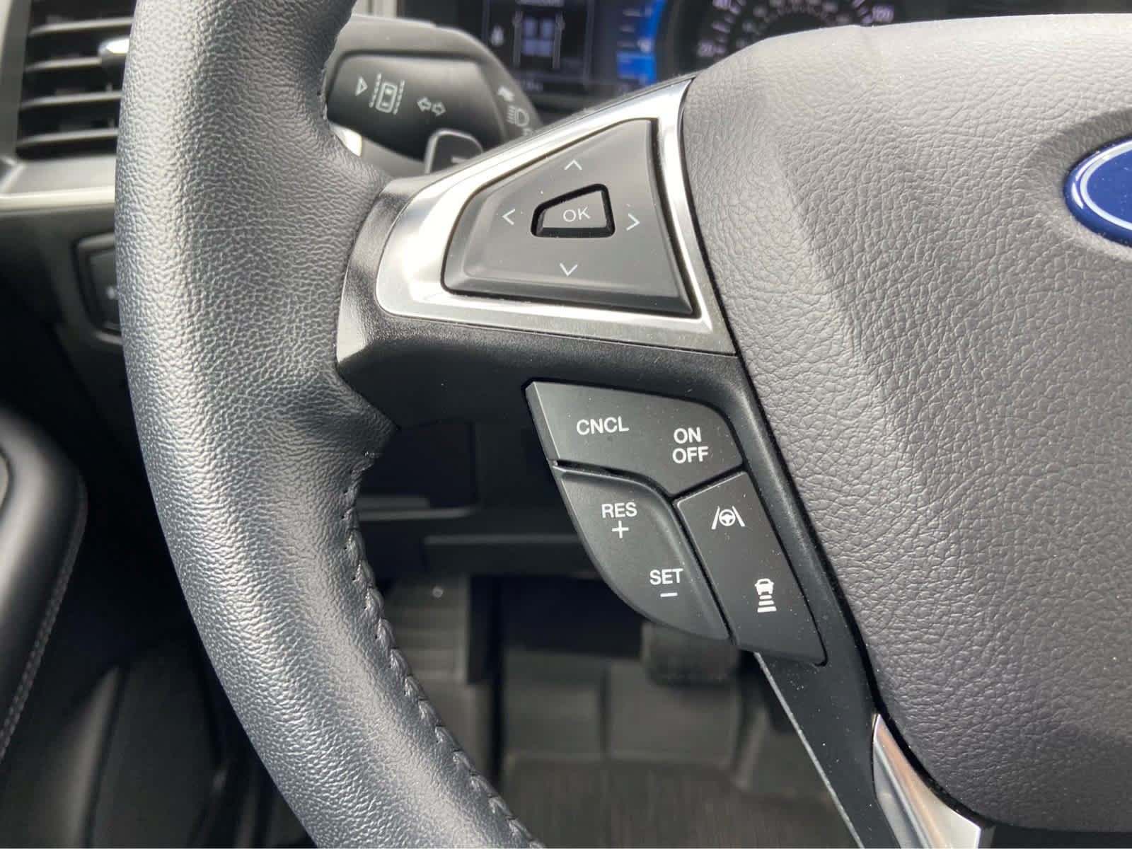 Used 2023 Ford Edge SEL w/ Convenience Package AWD/4WD image 21