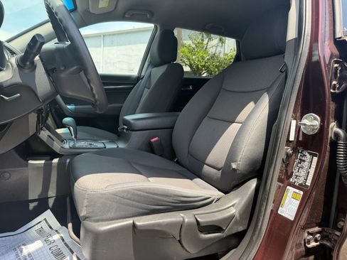 Used 2013 Kia Sorento LX w/ Convenience Pkg FWD image 21