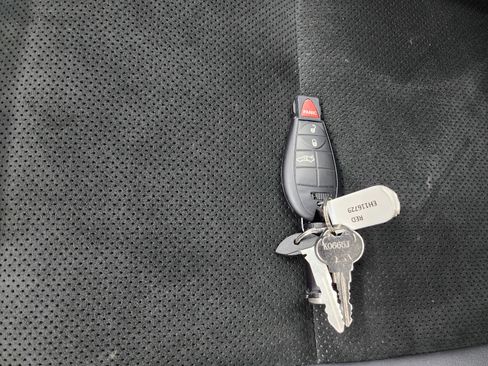 Used 2014 Dodge Challenger SRT8 image 40