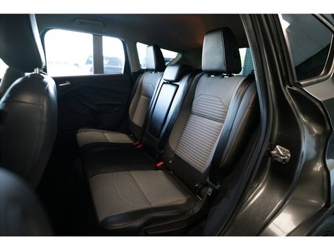 Used 2017 Ford Escape SE w/ Equipment Group 201A image 12